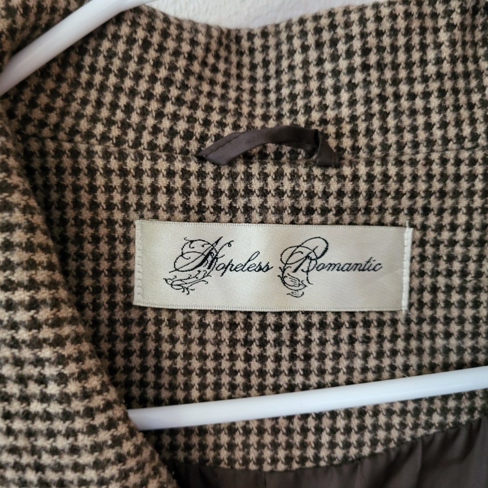 Elegant Women's Houndstooth Pea Coat - Picture 2 of 4
